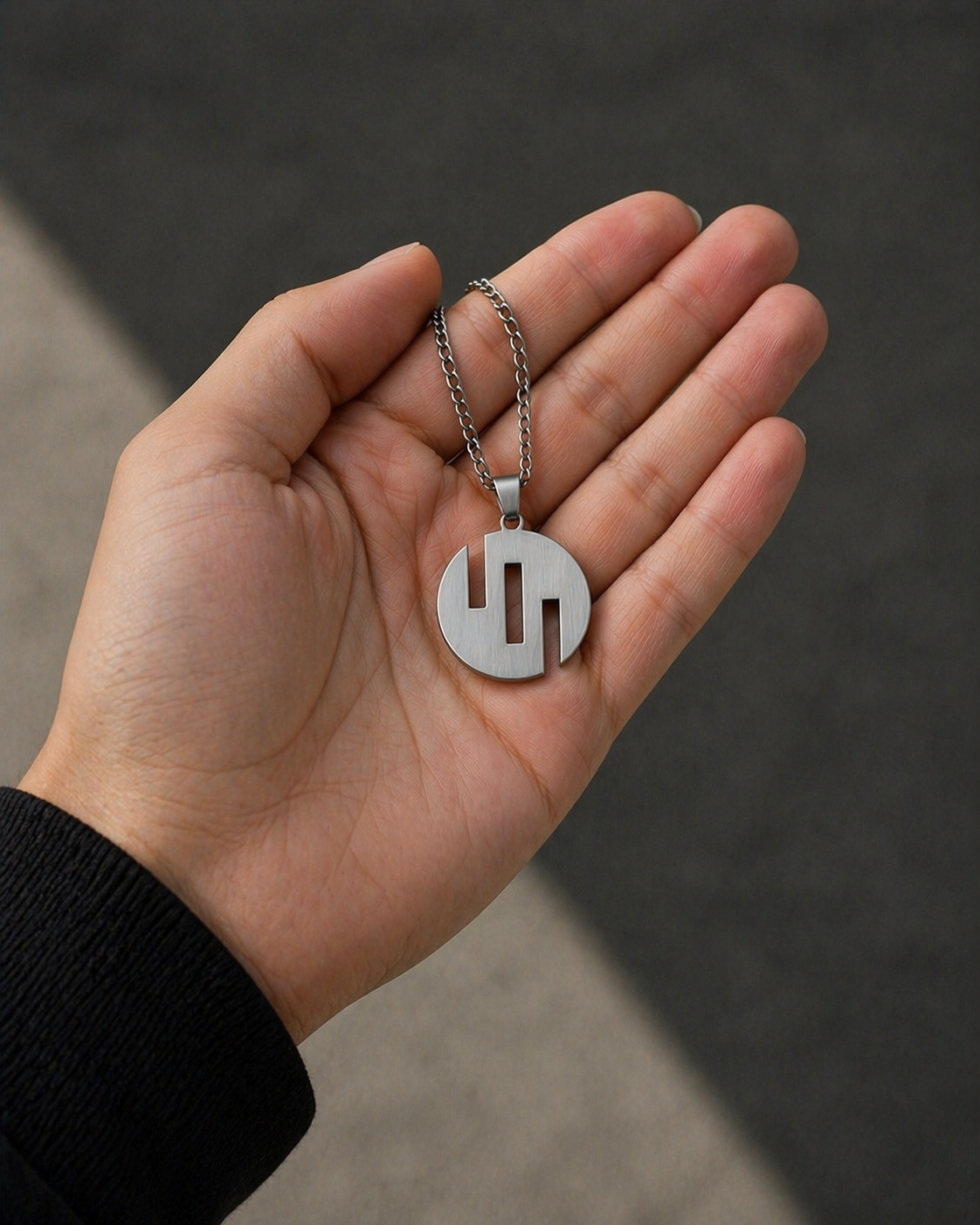 001 | Viltrumite Pendant